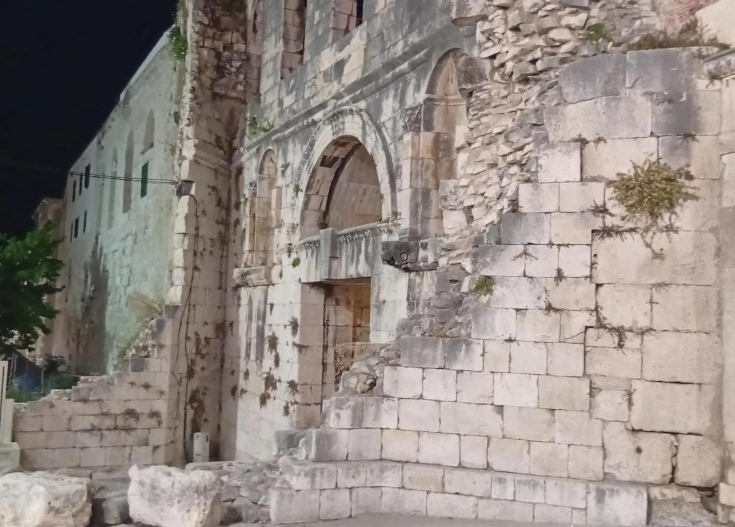 Hostel Habibi Come Tu Silver Gate Diocletians Palac Split
