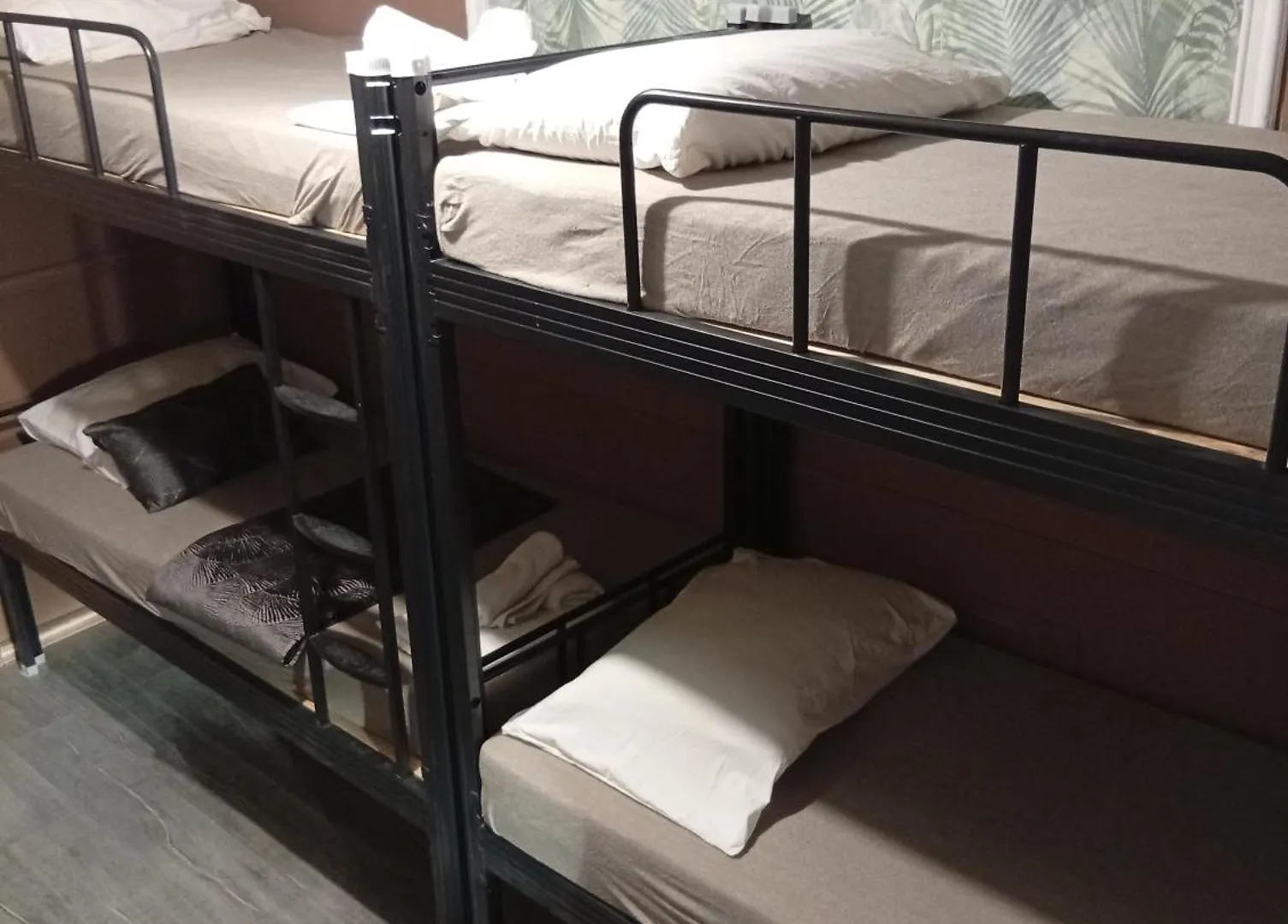 Habibi Come Tu Silver Gate Diocletians Palac Split Hostel