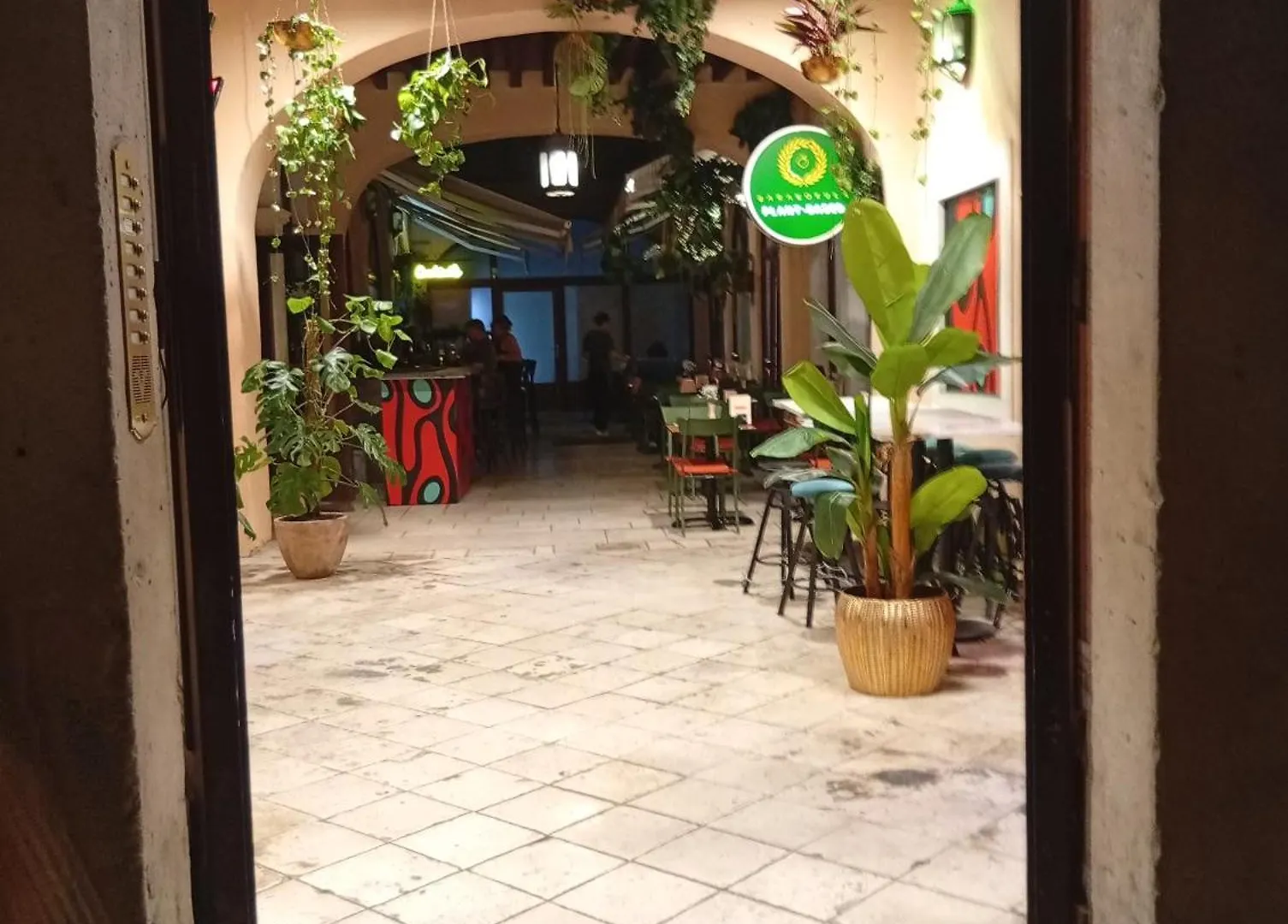 Habibi Come Tu Silver Gate Diocletians Palac Split Hostel
